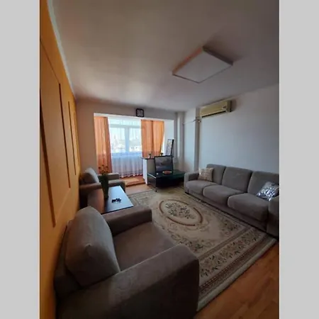 Isa's Lovely Cosy Place * בוקרשט